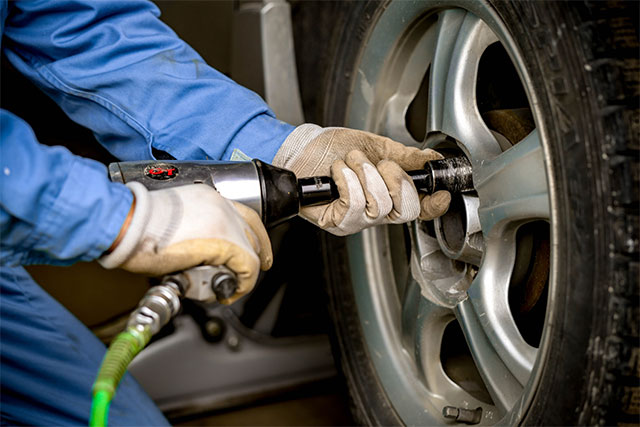 車の整備・修理